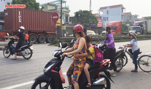 Tai nạn giao thông thảm khốc rình rập ở khu vực ga Phạm Xá